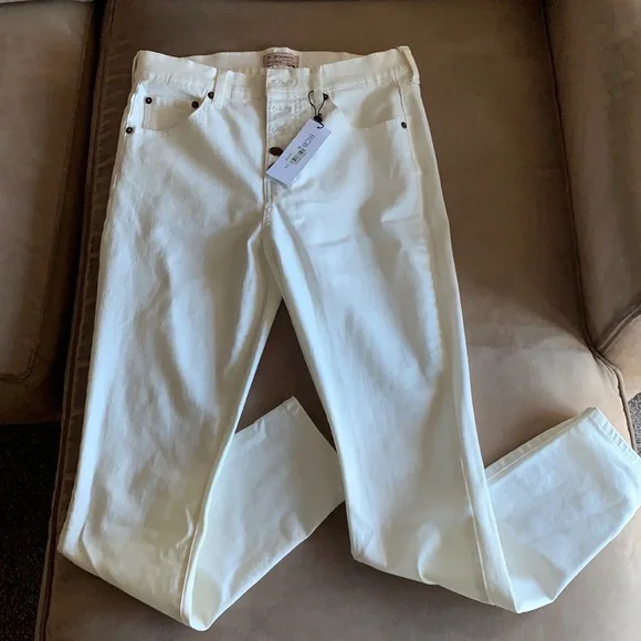 BCBGeneration mid rise white skinny jeans with tags! - Picture 5 of 6